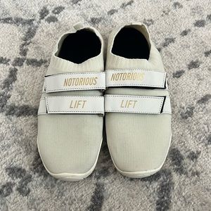 Notorious Lifters Gen 2, Crème / Gold - Size 43